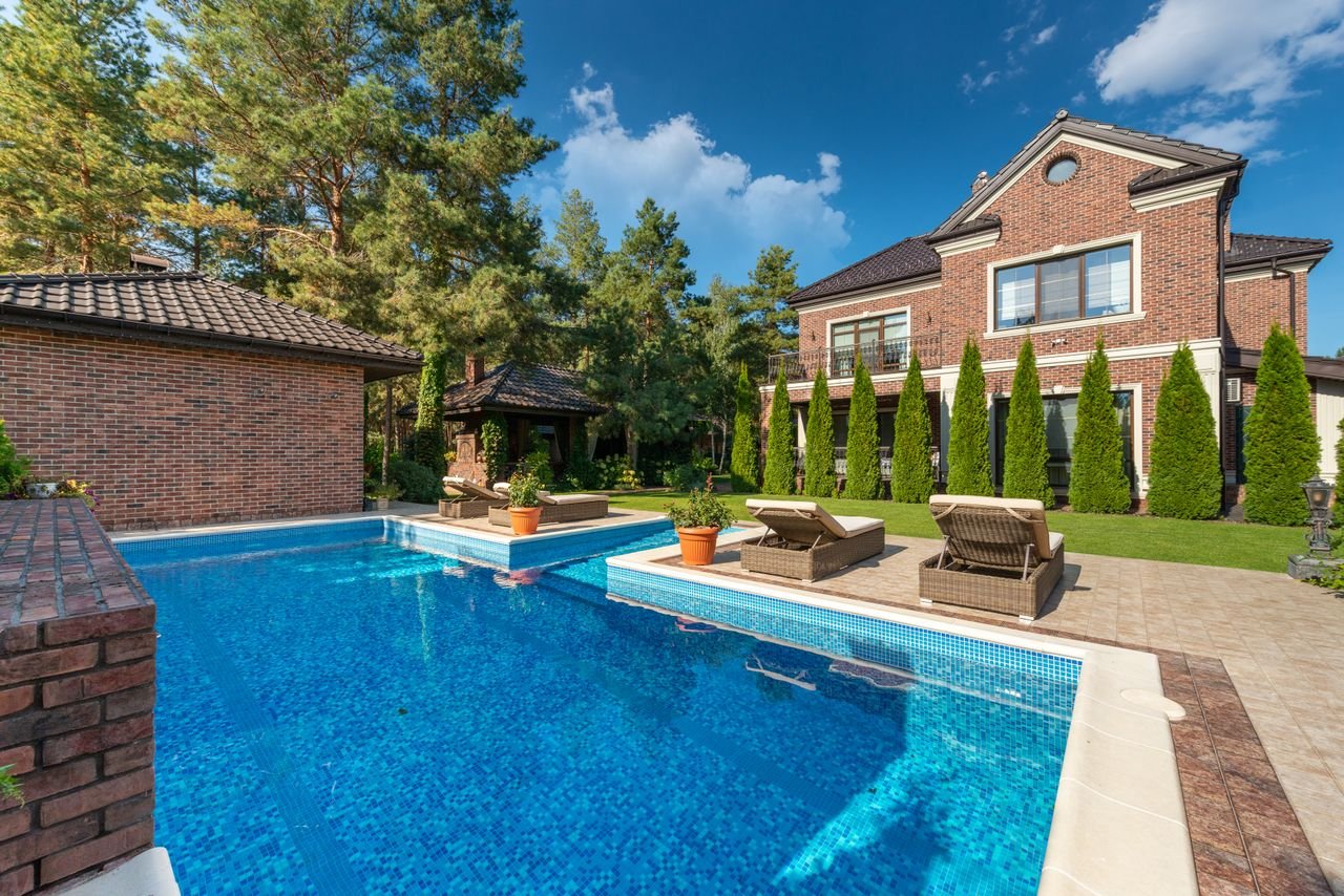 How to Plan the Perfect Swimming Pool for Your Property