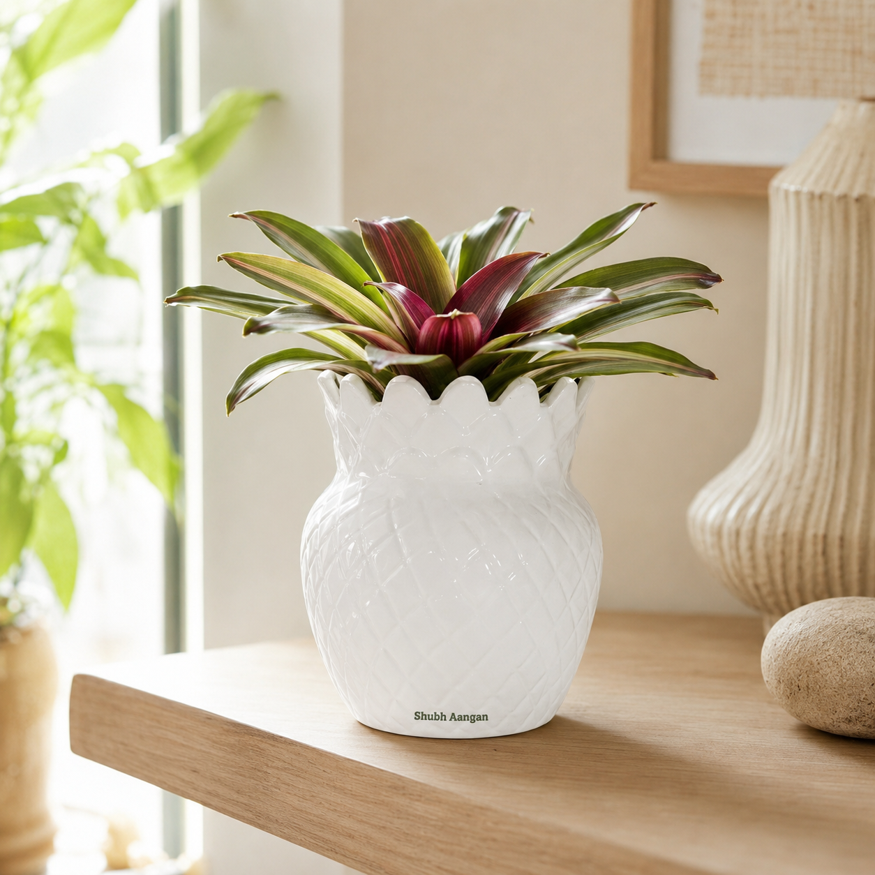 ivory pineapple crown planter 3 ivory pineapple crown planter 3